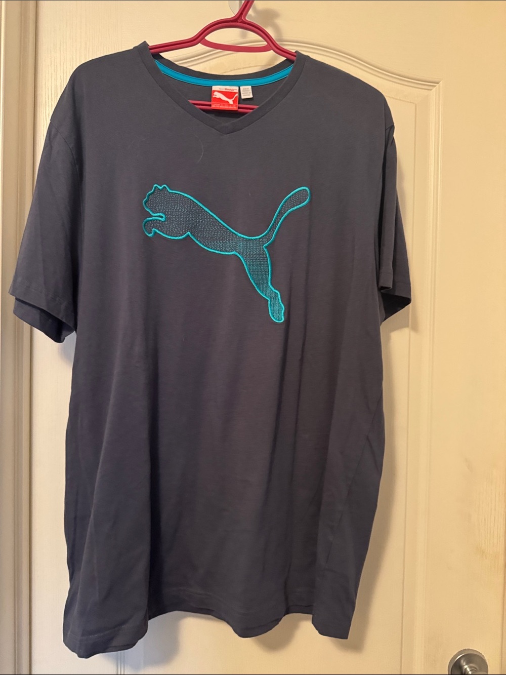 Puma Men's Dark Navy V-Neck Tee with Teal Puma Logo